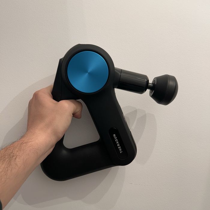 Theragun pro editie albastra