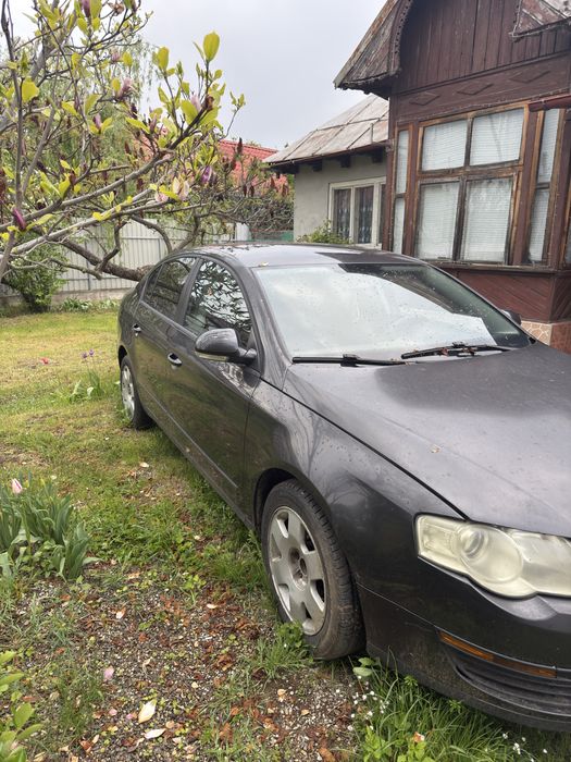 Dezmembrez Volkswagen Passat B6 1.6 FSI BLF 116 CP – mașină completă