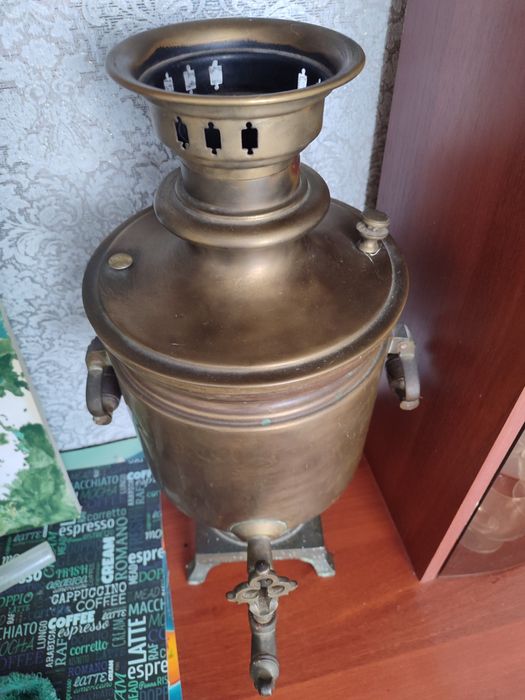 Продам антикварный самовар.