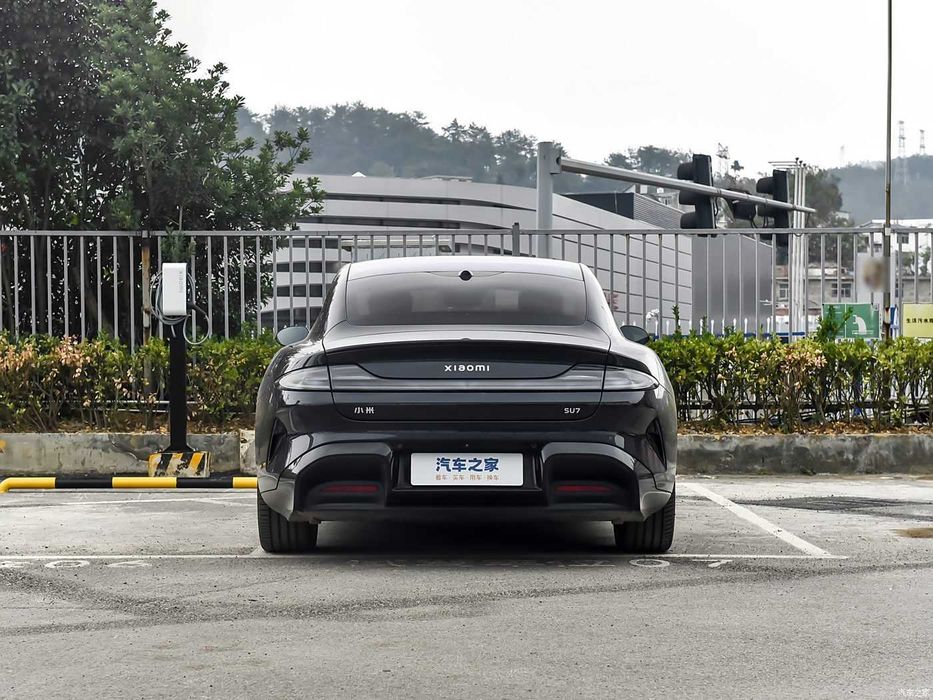 Su7 700km RWD naqd va halol nasiya