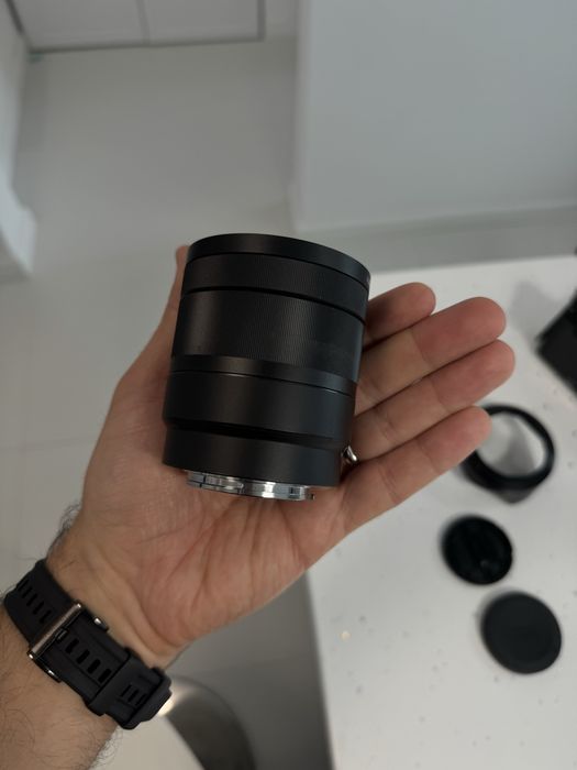 Sony E 16-70mm f/4 ZA OSS Zeiss Vario-Tessar T*