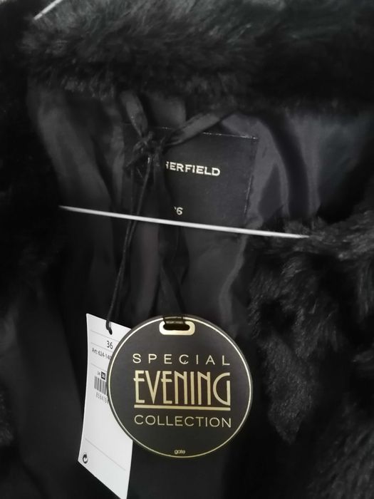 Сако късо, черно с етикет