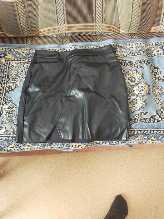 Продам кожаные брюки и юбку