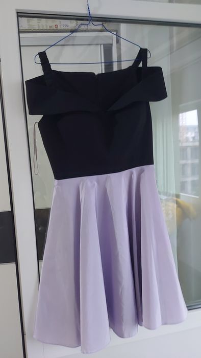 vand rochie pt eveniment