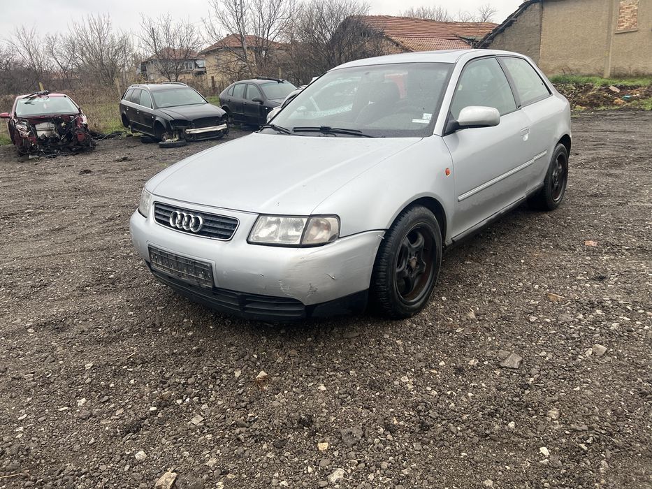 Ауди а3 8л 1.8 125 к.с само на части