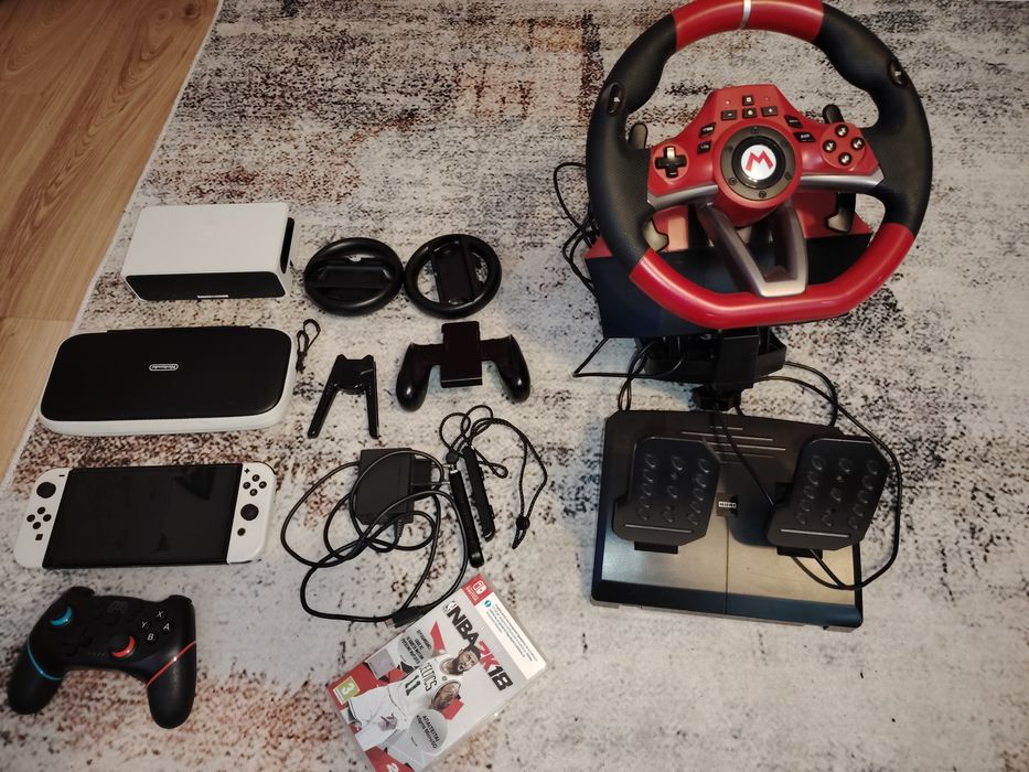 Nintendo Switch OLED + volan + pedale + controller !