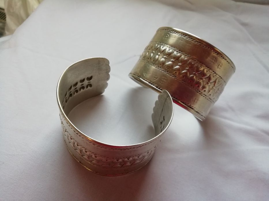 Продам серебряные браслеты