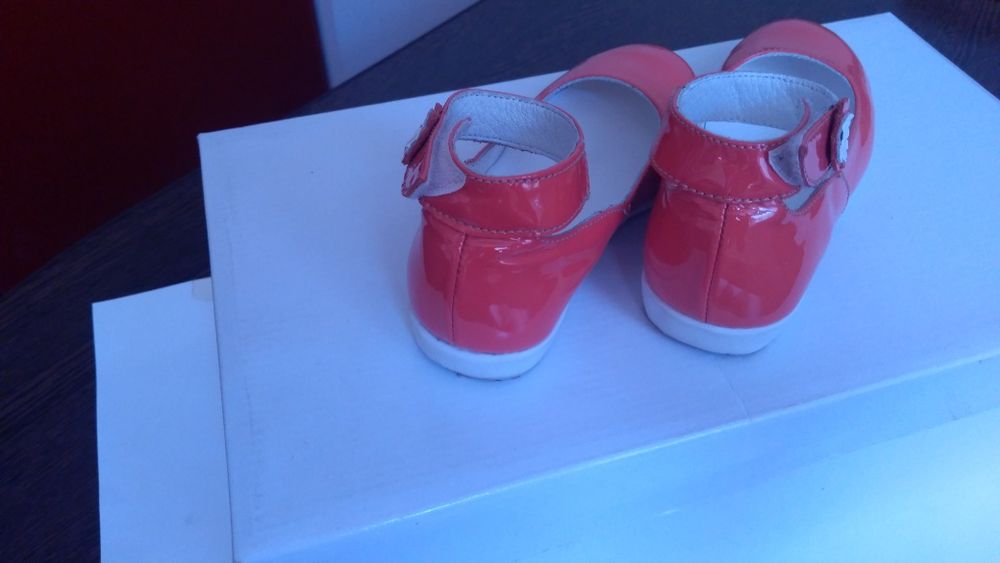 Pantofi fete nr. 26, piele naturală lăcuită, coral, Marelbo - UTILIZ