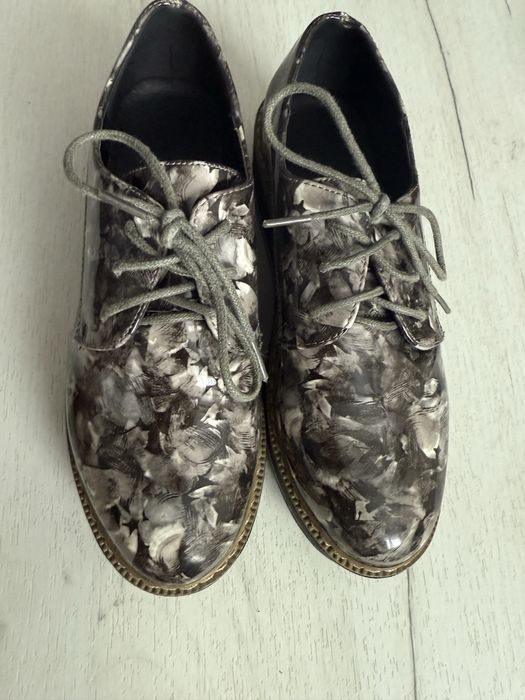 Дамски обувки 37