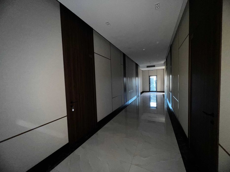 Просторные офисы в Бадамзаре,БЦ Massimo—парковка и фитнес в здании(55)