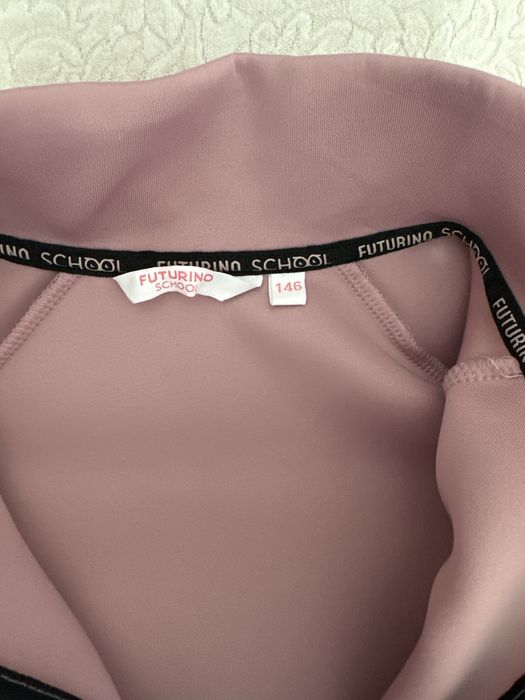 Продам костюм на девочку подростка