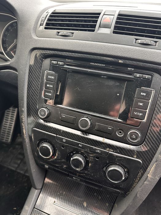 Dezmembrez  Skoda octavia 2 facelift 1.6 tdi 2.0 BMK CAY motor cutie