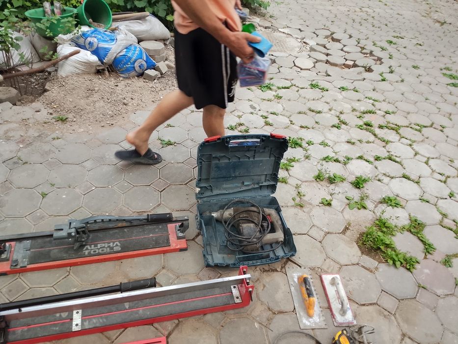 Плитка реска болгарка перфоратор