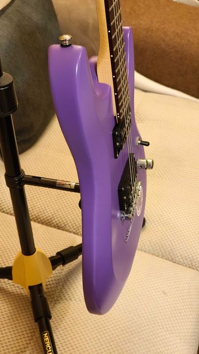 Schecter C-6 Deluxe - Seymour Duncan JP/'59, като нова