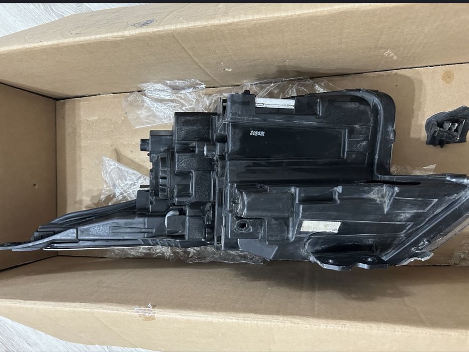 Фара киа Seltos оригинал на разбор рабочая