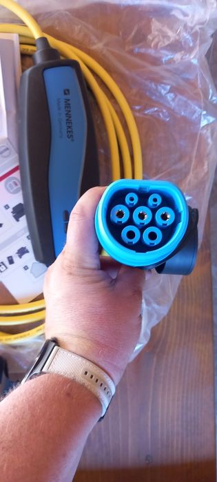 Зарядни за електрически автомобили BMW VOLVO HYNDAI