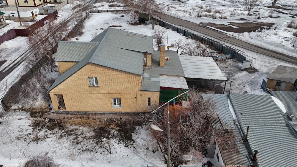 Продаётся дом в поселке Топар