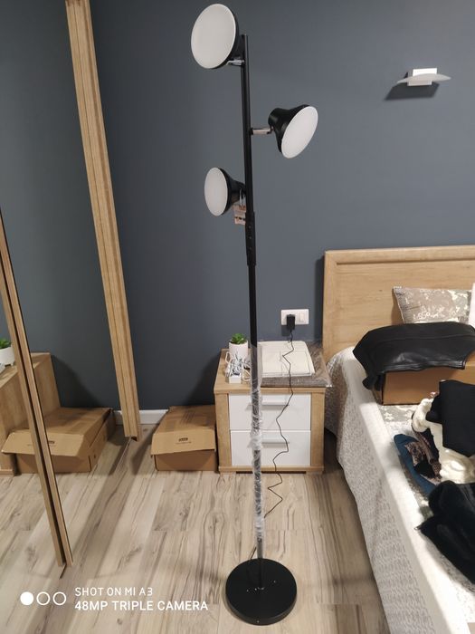 Lampadar, lampa podea