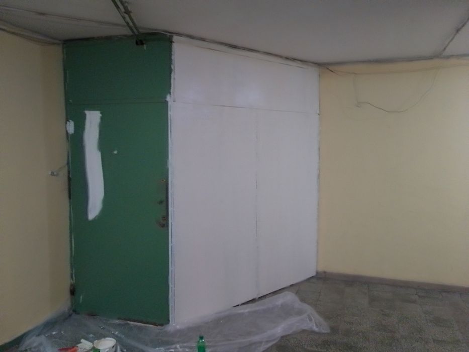 Рисунки стени,подове и тавани