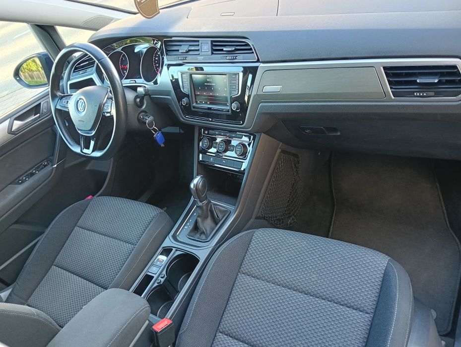 Volkswagen Touran 7 locuri AUTOMAT
