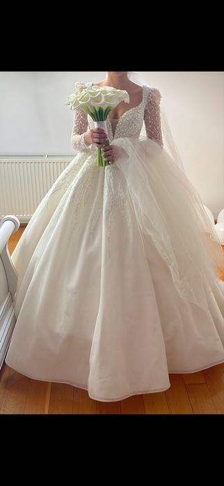 Vand rochie de mireasa