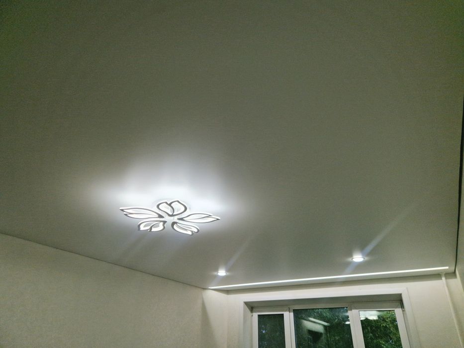 Натяжные потолки