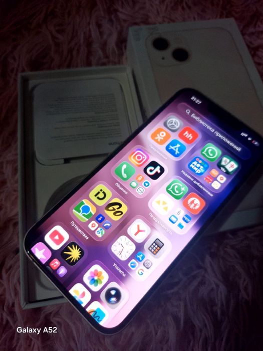 Продам Айфон 13 в отличном состоянии