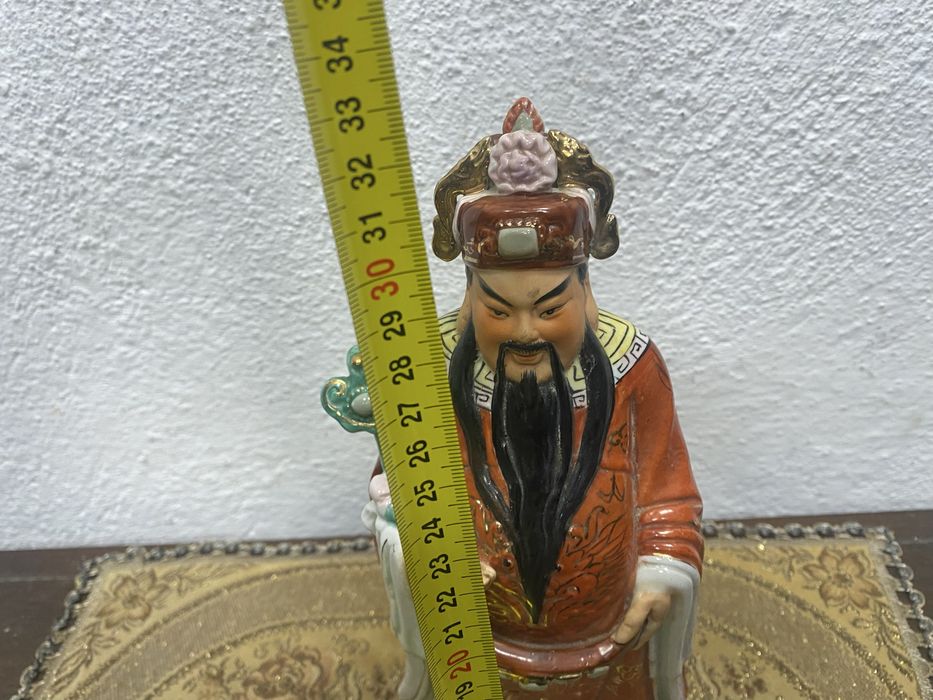 Голяма японска порцеланова фигура с позлата