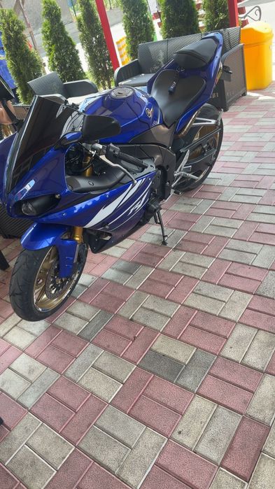 Vând Yamaha r1 bing bang