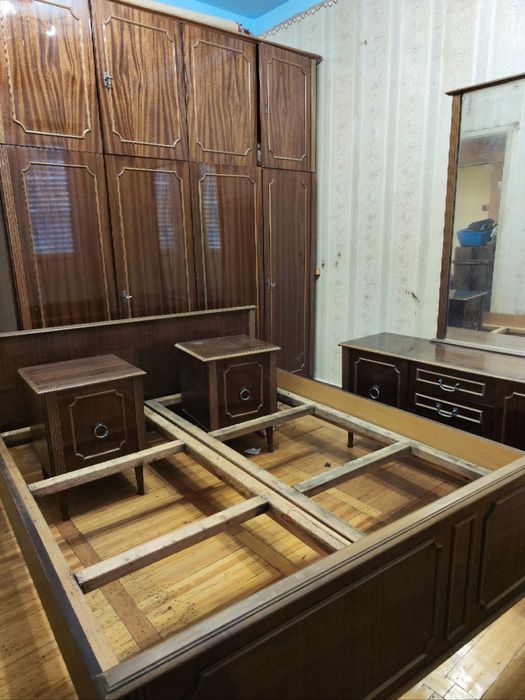 Спальный гарнитур.