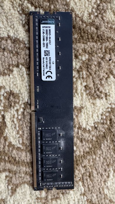 Ozu ddr4  8 gb 2666 Mhz  4 gb 2400 Mhz 1 donadan  bor