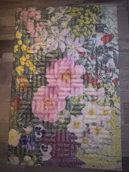 Релефен Цветен килим