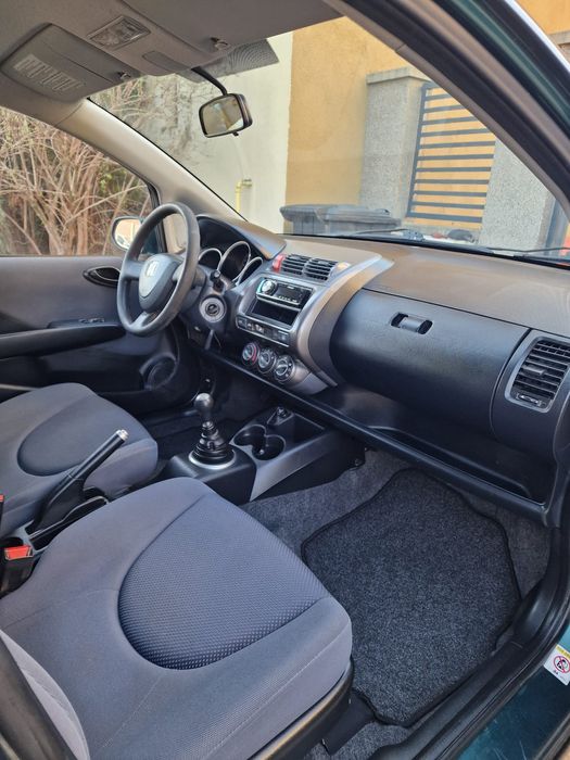 De vânzare – Honda Jazz 1.4 benzină,recent adusa in tara
