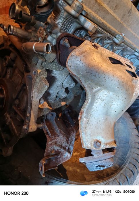 Двигател за Тойота ярис и предавателна кутия