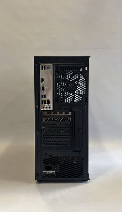 Геймърски компютър AMD Ryzen 5 3600,AMD RX 6600 8GB, 16GB, 256GB SSD