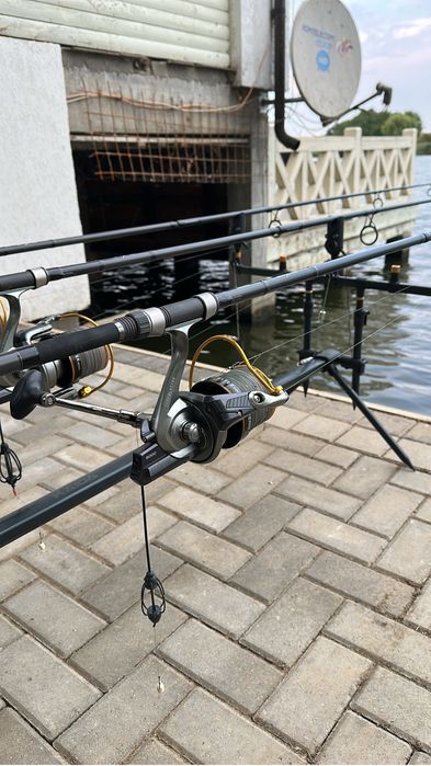 Vând set 3 lansete Okumpa EPIX V2 si Mulinete PEEN