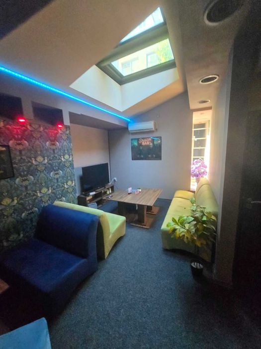 Ресторант и бар, Център