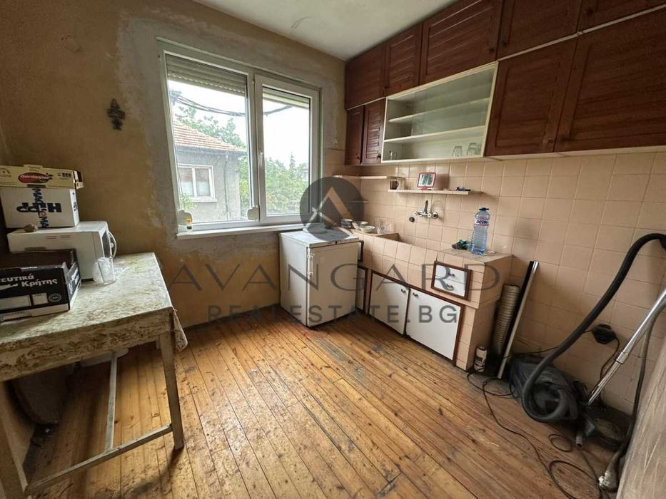 оф.21097 Етаж от къща Прослав