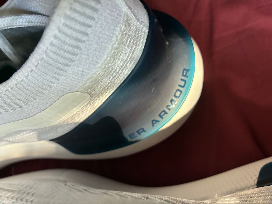 Under Armour • Phantom