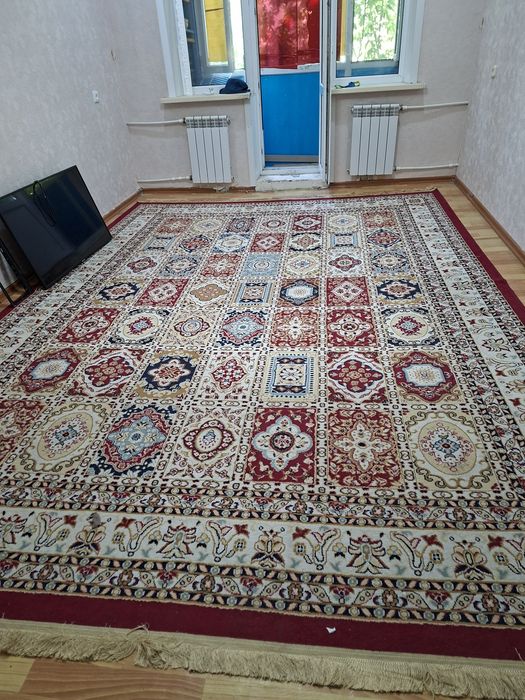 Ковер. сатылады.