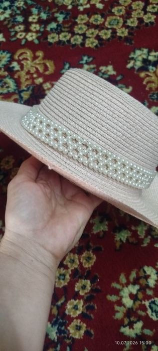 Рюкзак, сумочка и шляпа