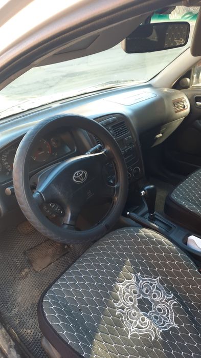 Продам тайота Авенсис