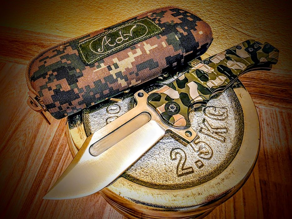 Сгъваем нож Andre de Villiers Badlands, Kalguard Camo