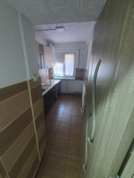 3 camere central decomandat