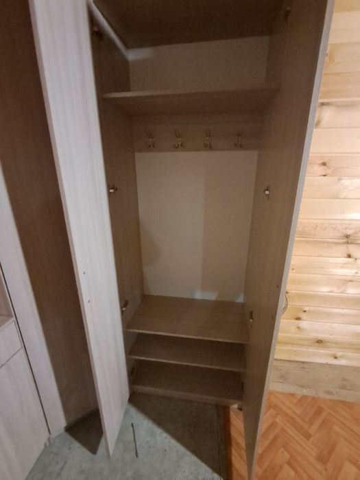 Продам угловой шкаф