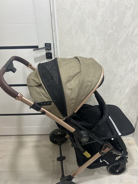 Коляскаа унисекс