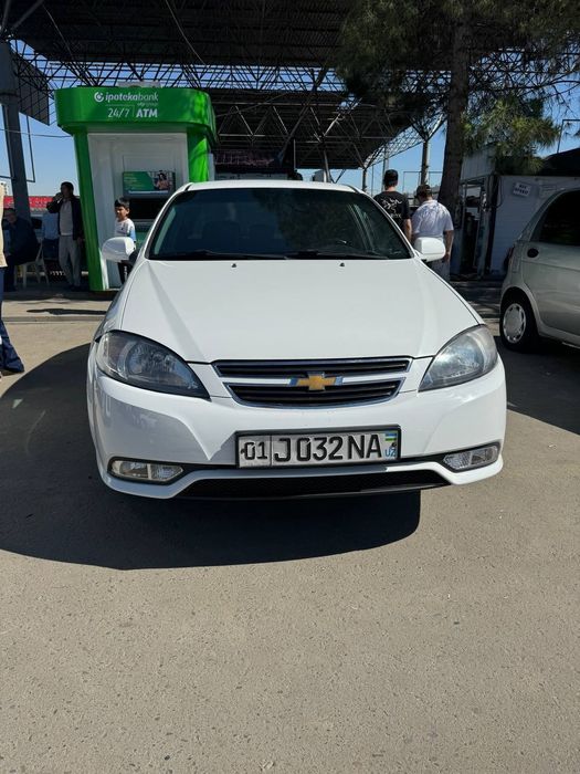 Ласети 2010 й Нармалний узим миниб юрган машинам