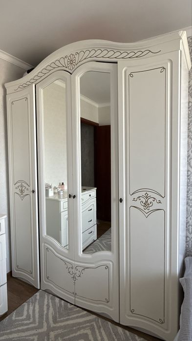 Спальный гарнитур