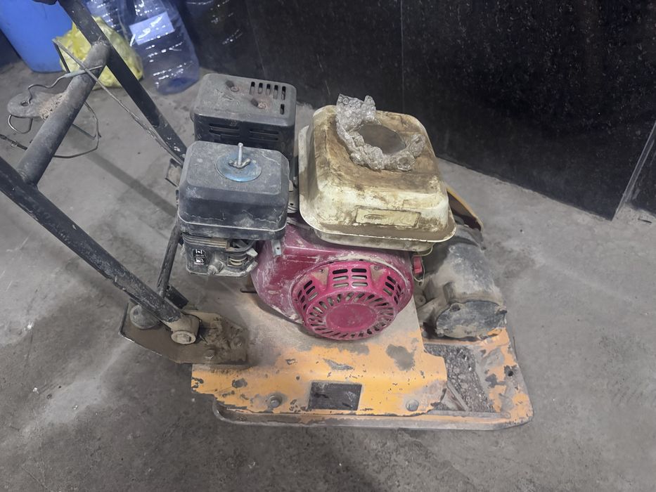 Продаю выбра плита трамбовка с120