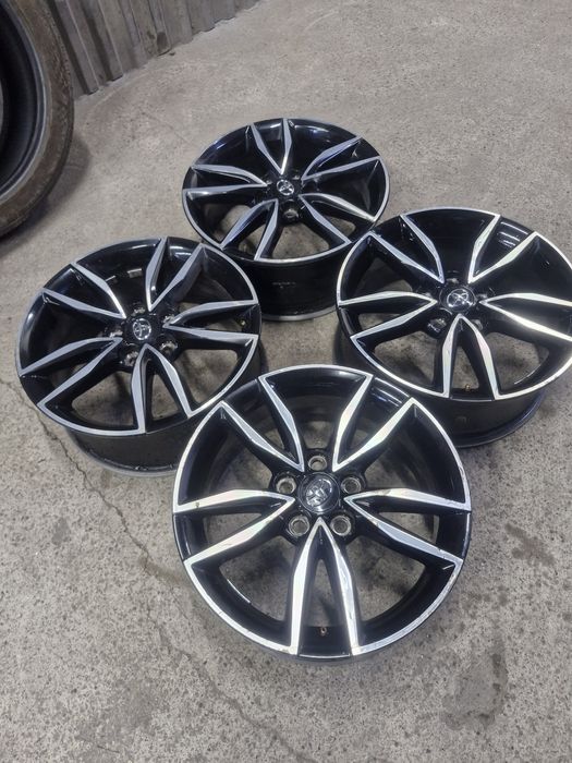 Камри 55 Эксклюзив R17